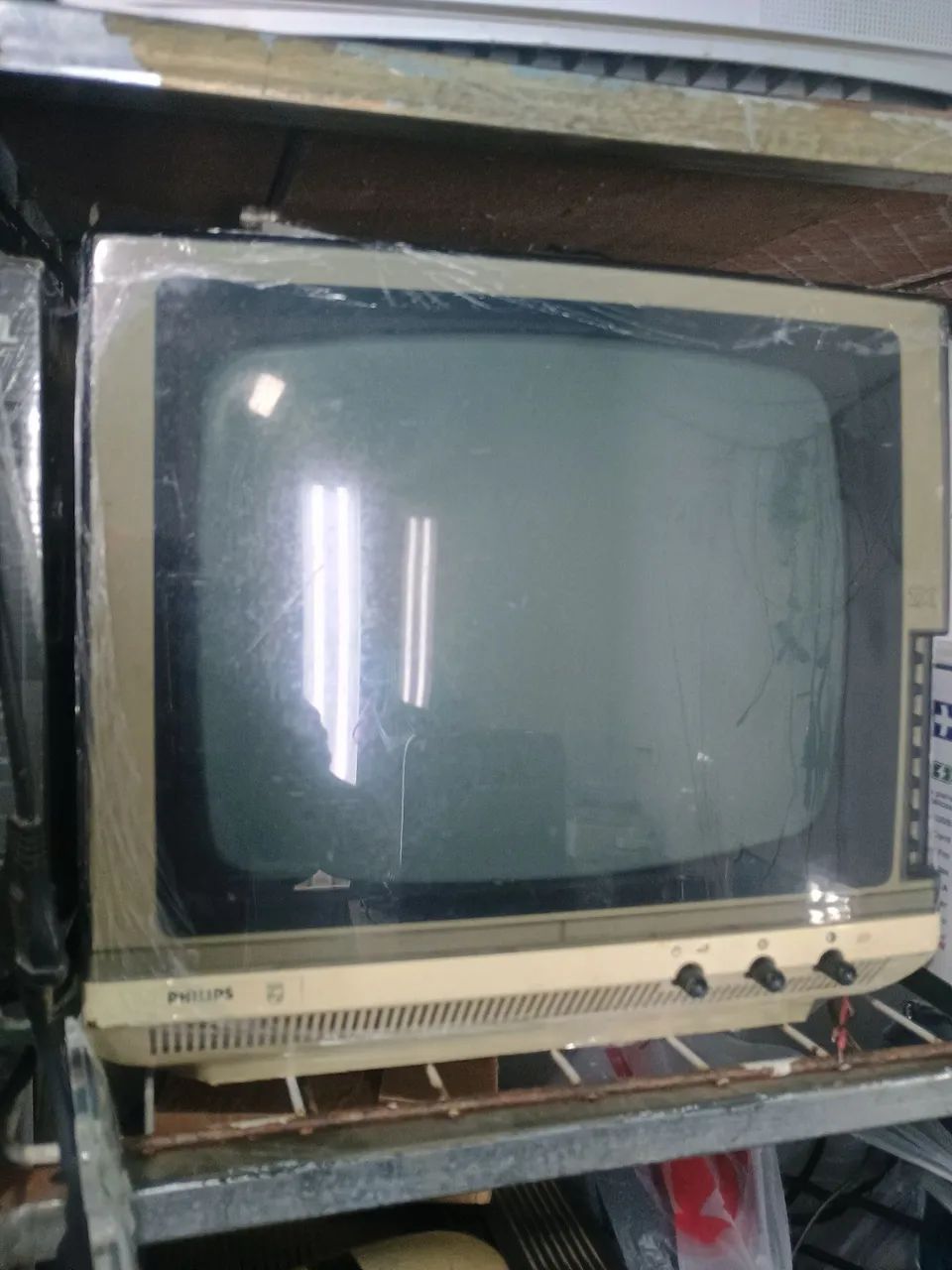 Tv Phillips TX 12 polegadas preto e branco funcionando perfeitamente 