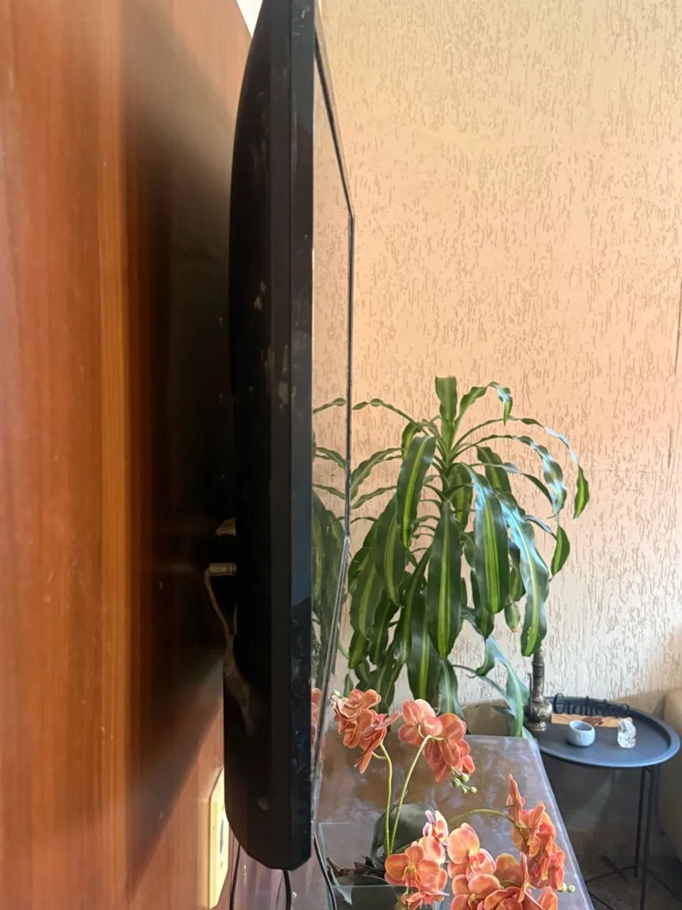 Vendo TV LG de 43 polegadas, modelo 43LJ5500 - Foto 3