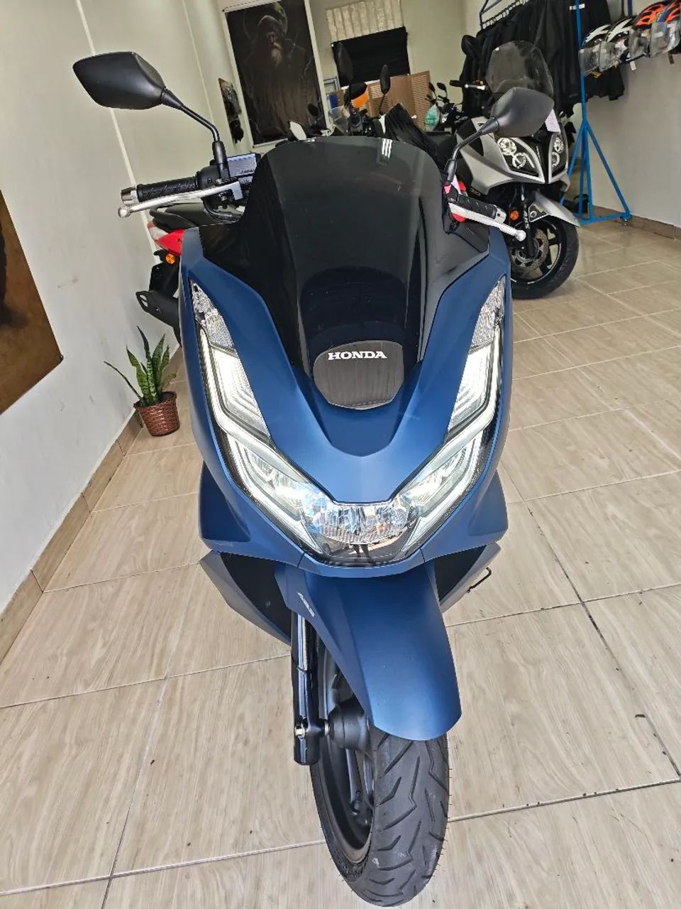 HONDA PCX 160 DLX 2024 - ESTADO DE ZERO! - Foto 5
