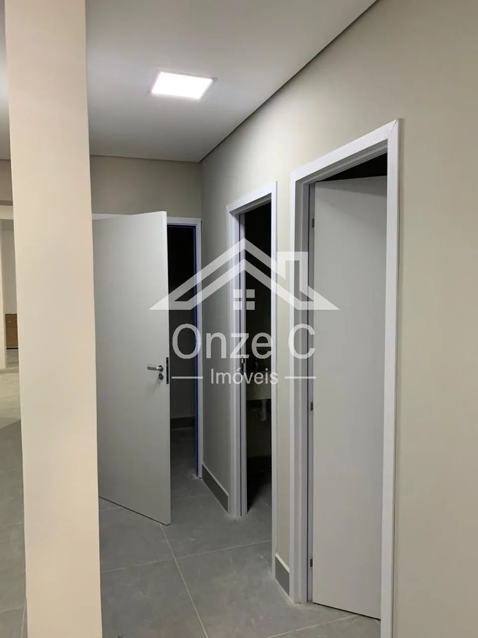 Imóvel comercial com localização privilegiada, ideal para empresas, clínicas, escolas, esc - Foto 4