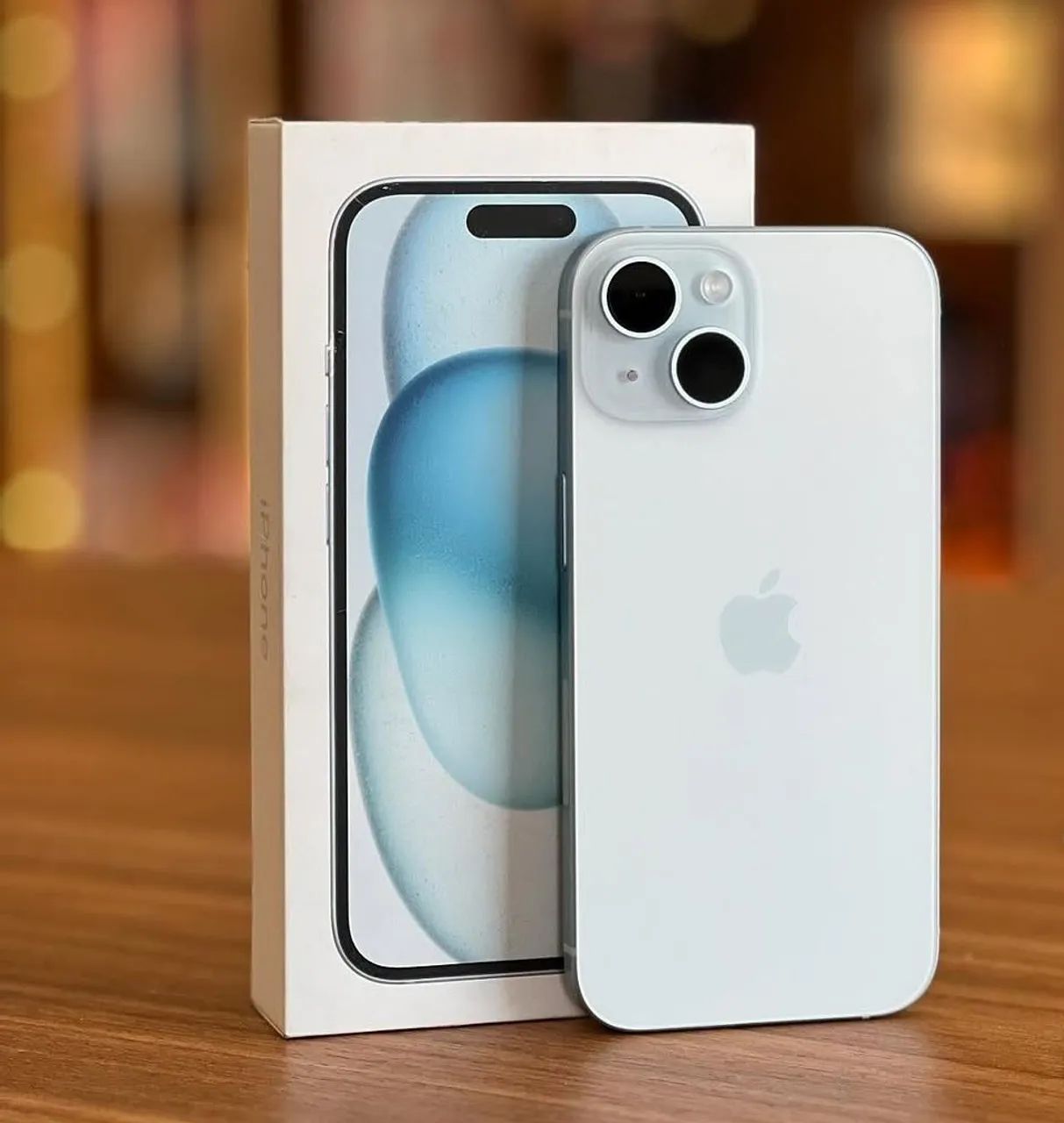 iPhone 15 128GB - Chip Físico + E-Sim