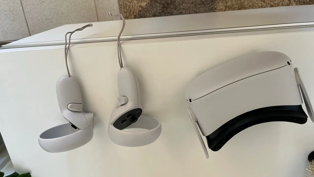 ÓCULOS DE REALIDADE VIRTUAL (META QUEST 2) - Foto 2