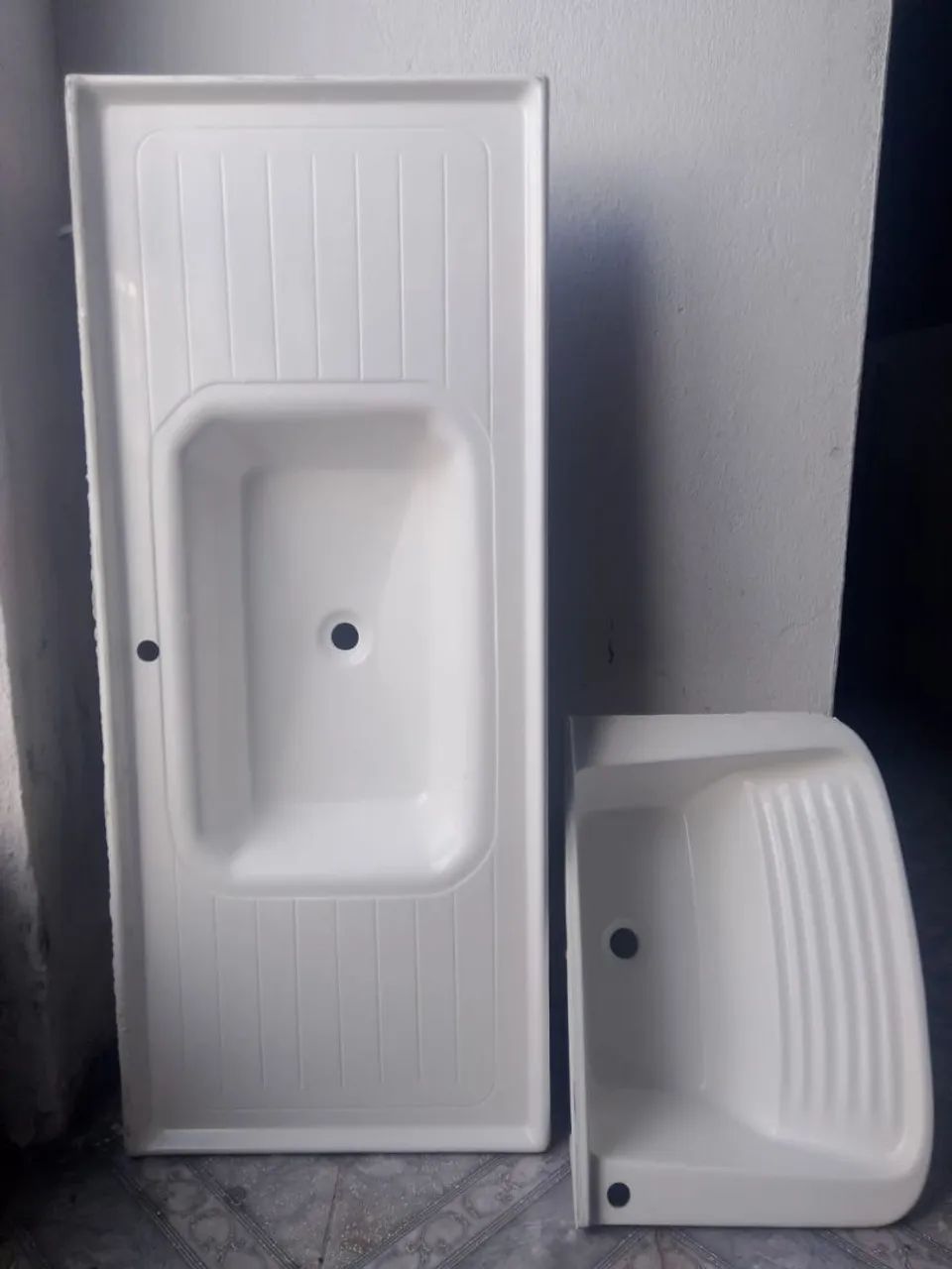 PIA E TANQUE DE LAVAR ROUPA 