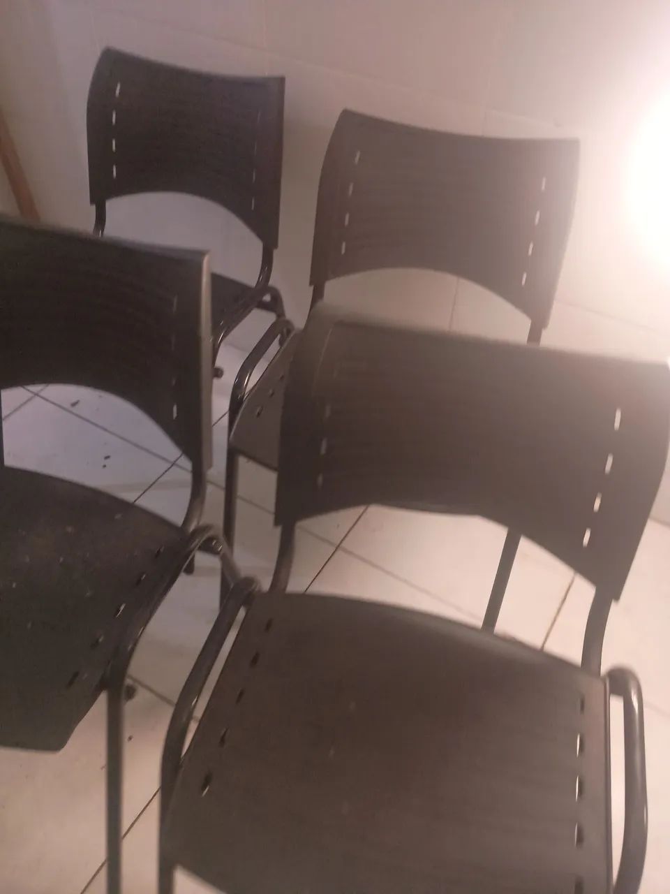 Conjunto de cadeiras com 4 - Foto 2