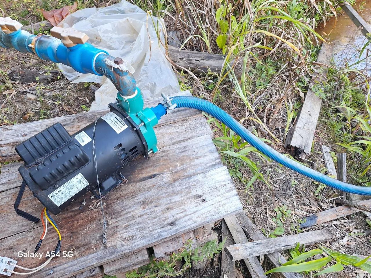 Vende-se motor 3 CV monofasico com 25 barras de cano 2 polegadas - Foto 3