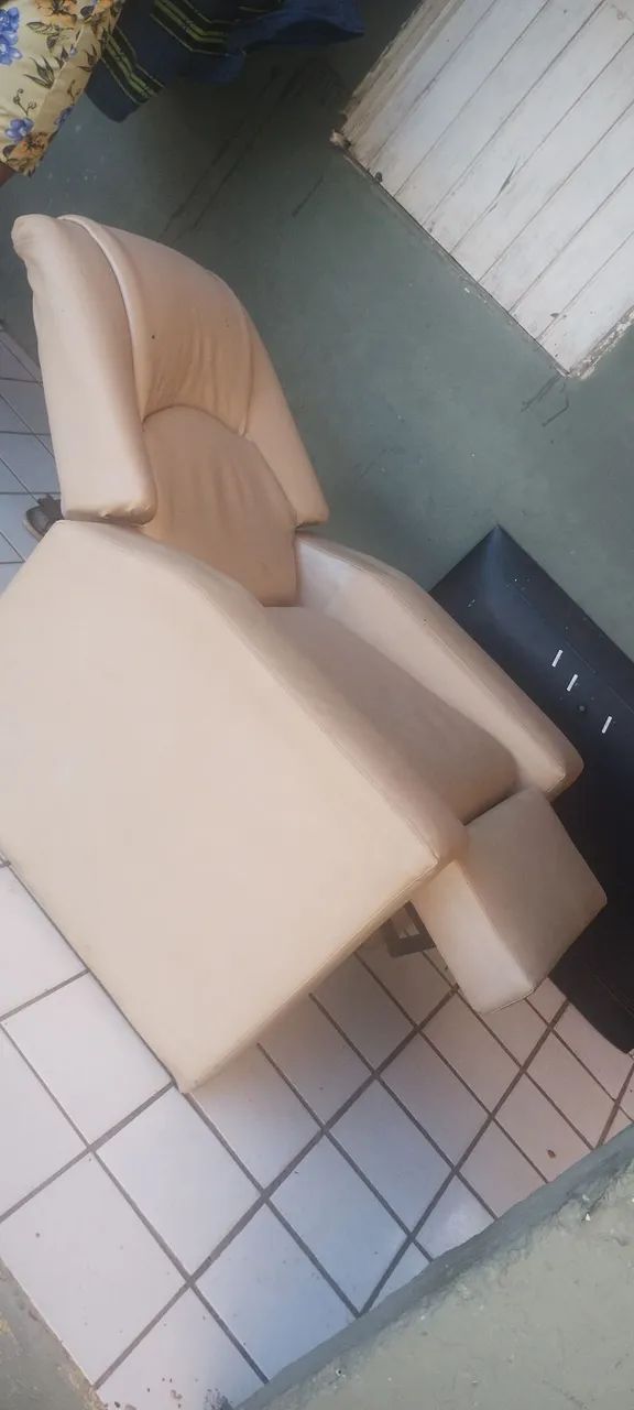 3 Poltronas 1 poltrona reclinável  - Foto 3