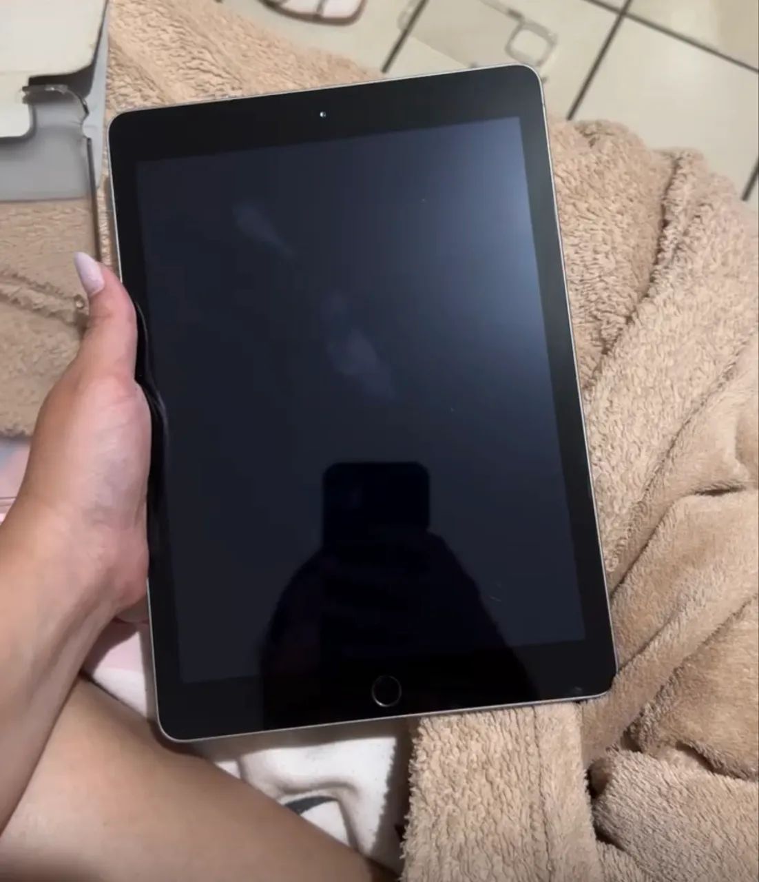 IPAD SEMINOVO - EXCELENTE - Foto 2