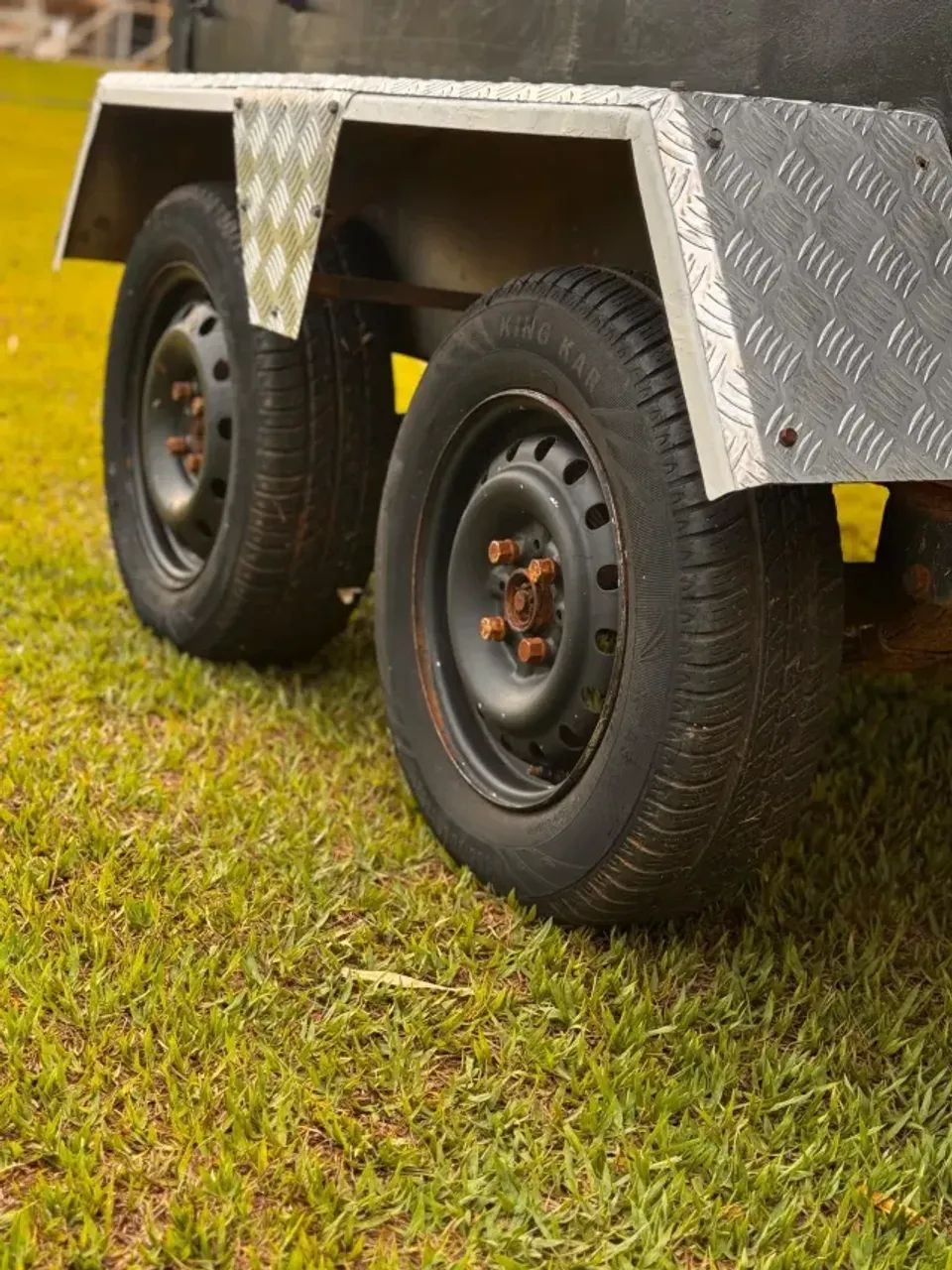 Trailer para 2 cavalos ano 2013 - Foto 3