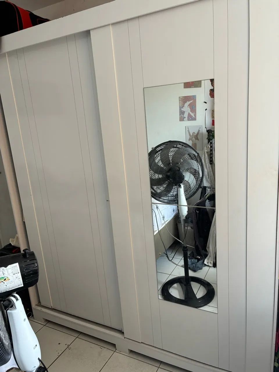 Guarda roupa duas portas branco 
