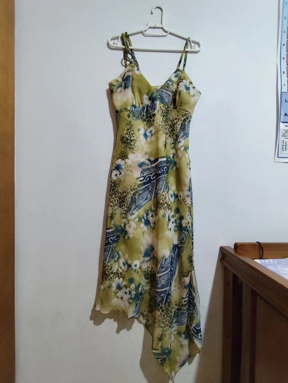 Vestido florido longo com alça tamanho G