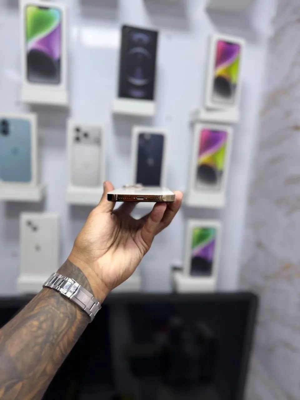 IPHONE 12 PRO MAX 128GB<br>SEM FACE ID<br>R$ 1.599,00 - Foto 5