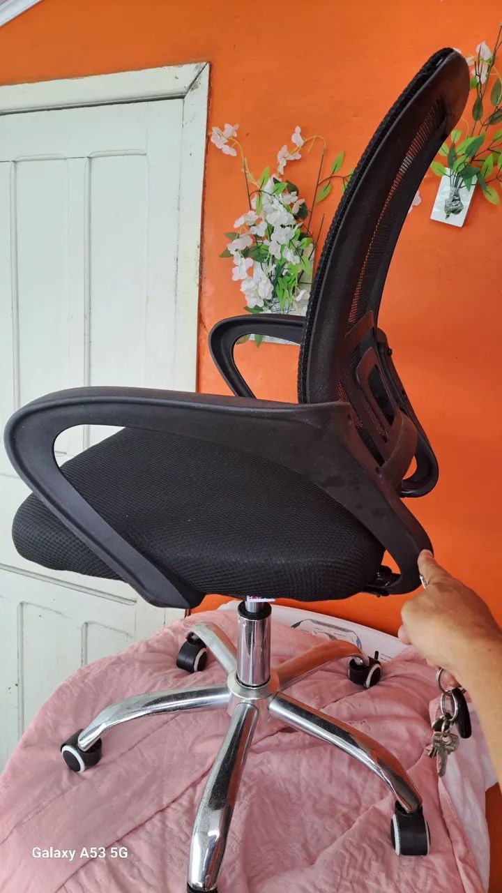 Cadeira escritório.  - Foto 3