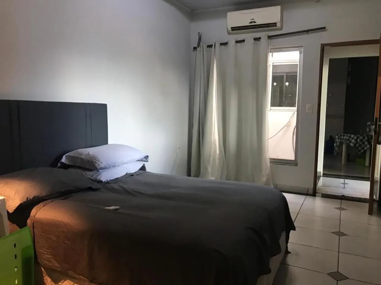 Vendo Casa PRONTA PARA FINANCIAR - bairro Village - 1 suíte e 2 quartos  - Foto 2