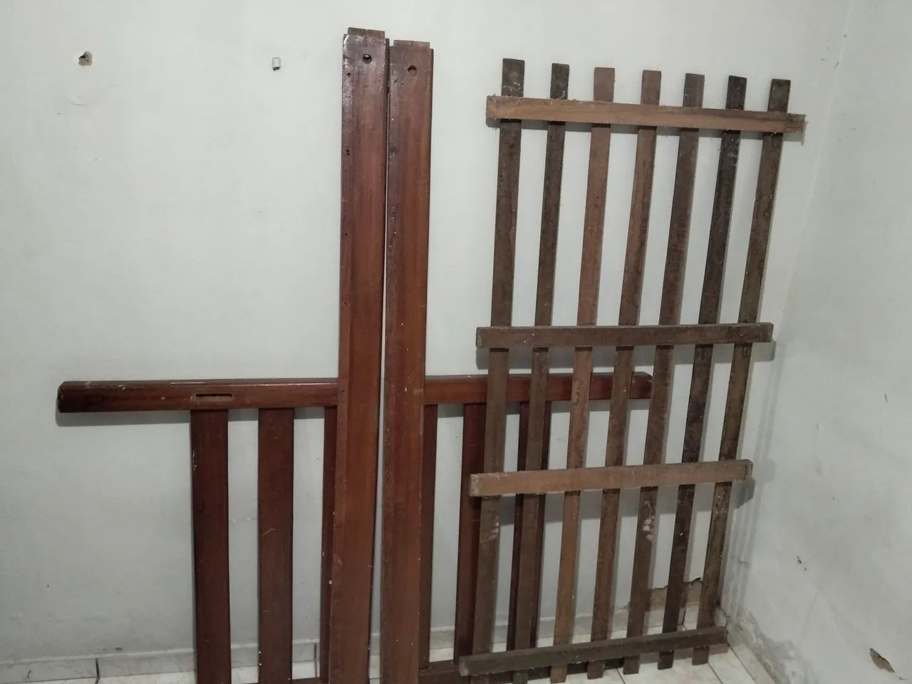 Cama de solteiro - Madeira - Foto 2