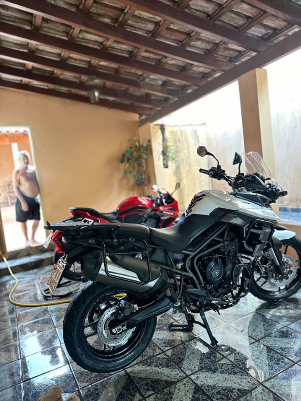 Triumph Tiger 800 XR - Foto 3