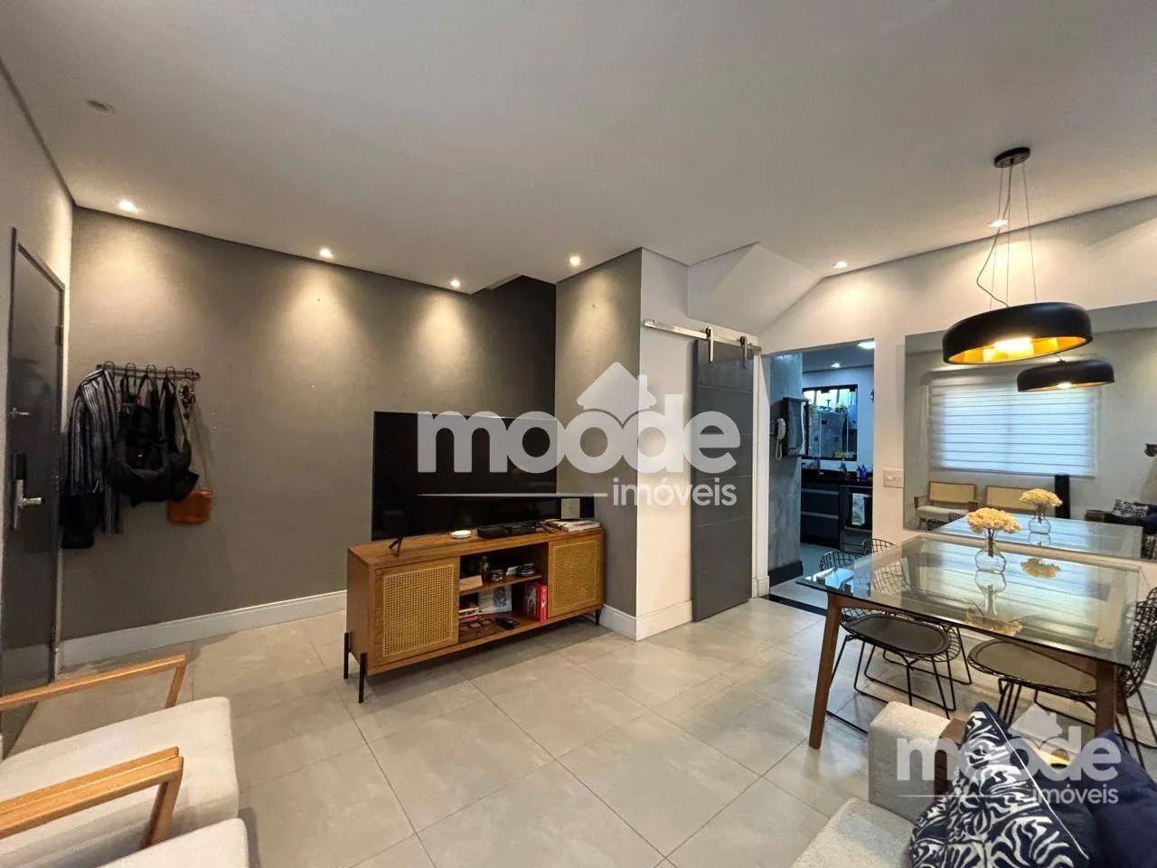 CASA COM 4 VAGAS, 3 QUARTOS ( 1 SUÍTE) CHURRASQUEIRA - Foto 5