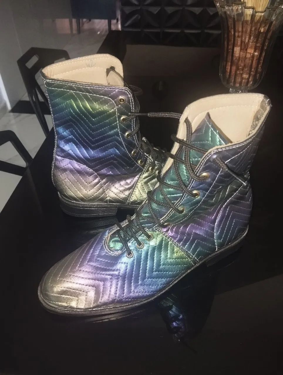 Bota holográfica  - Foto 2