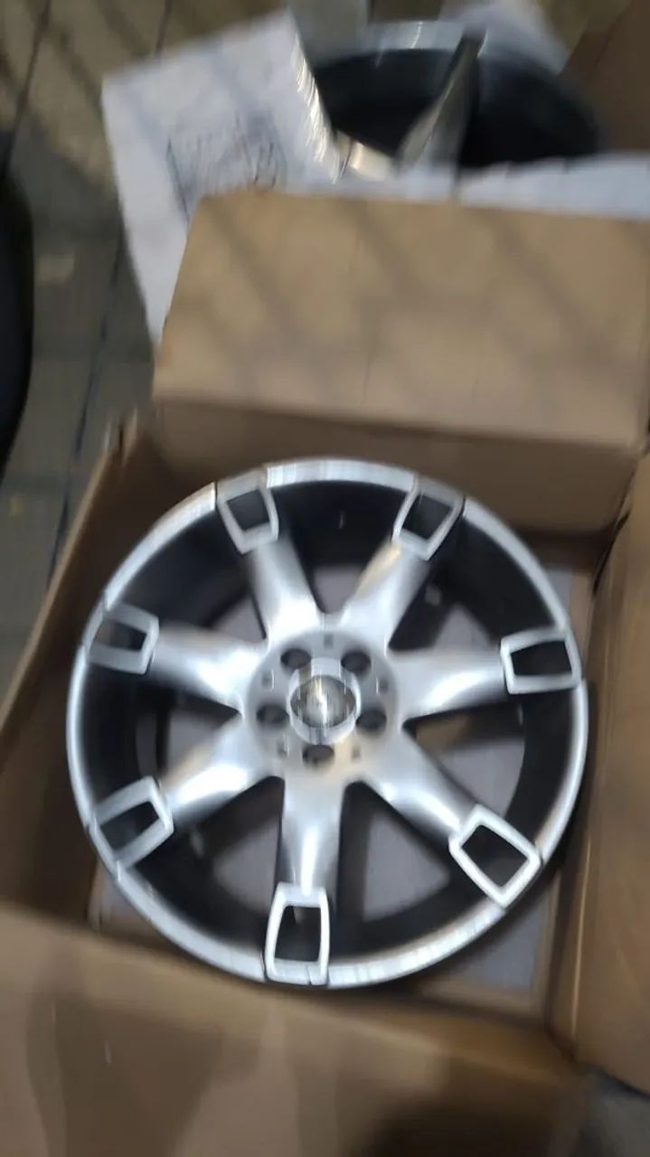 Roda aro 18 novas para carro - Foto 2