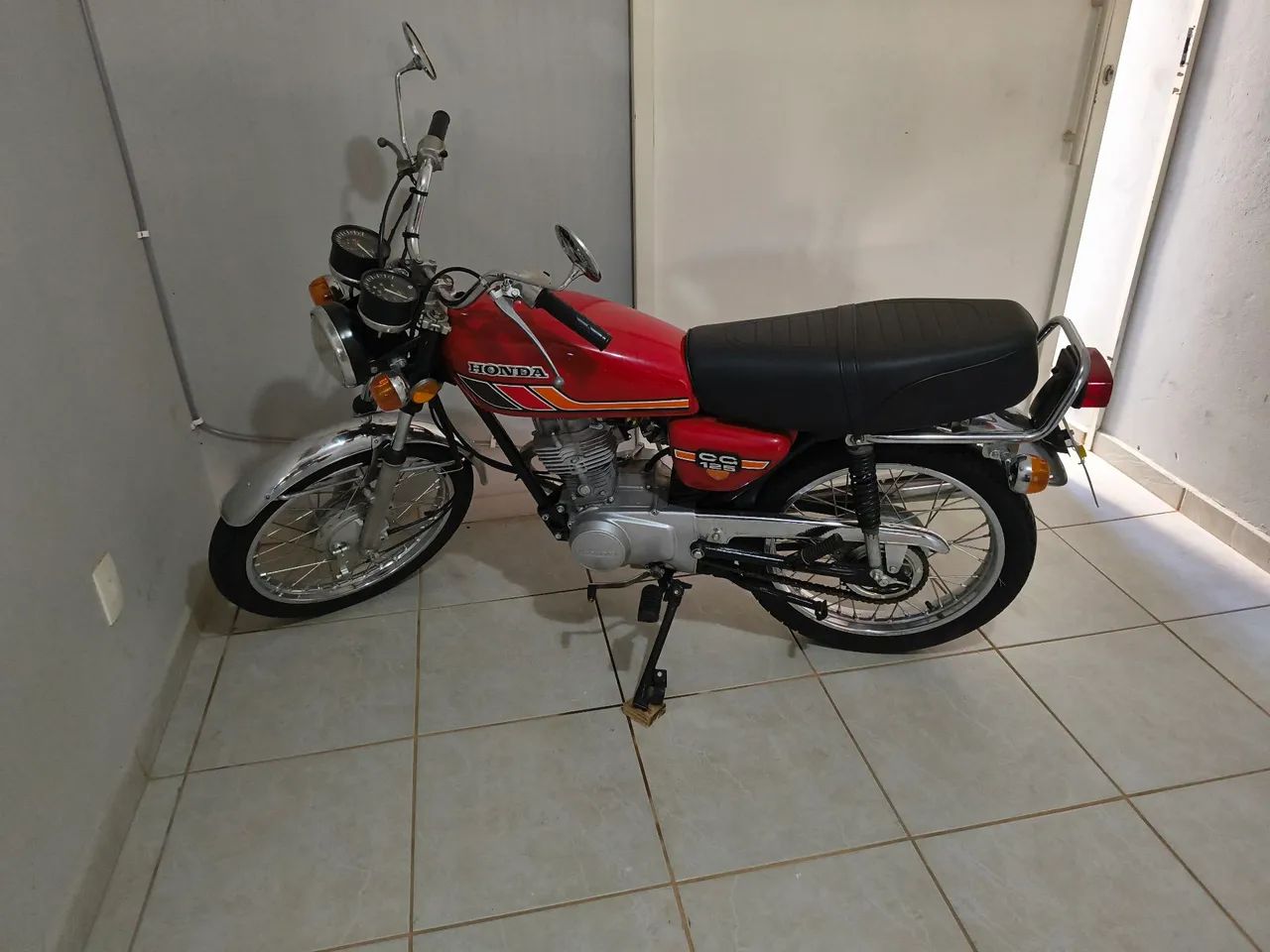 CG Bolinha 79 