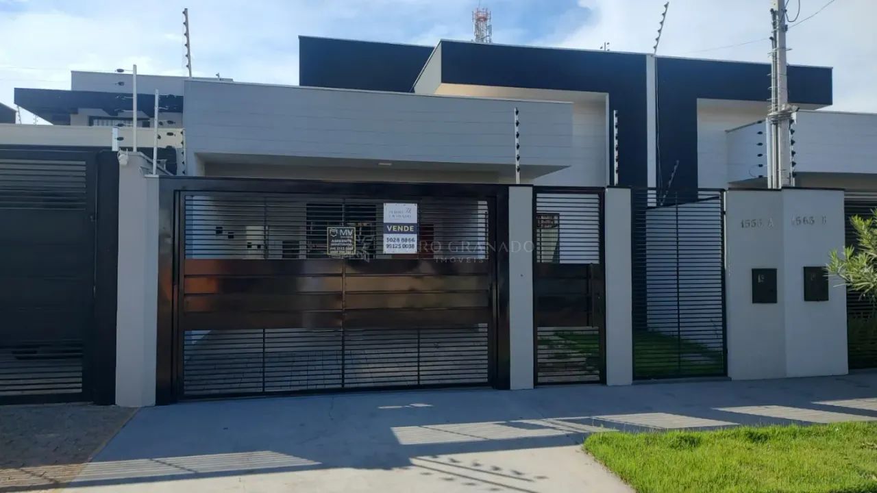 Casa/Sobrado Casa em Maringá