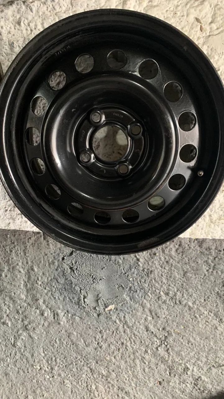 Roda aro 14 Renault  - Foto 3