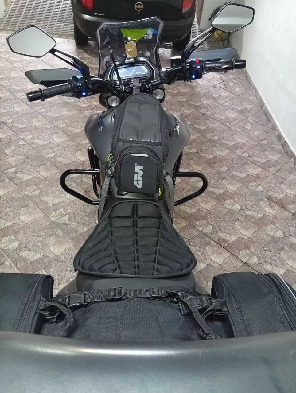 Dominar 400 2025  com 9.560 km. - Foto 3
