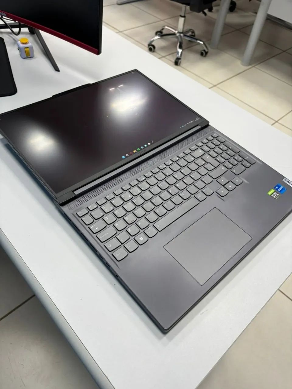 Lenovo Legion Slim 5i - Foto 4