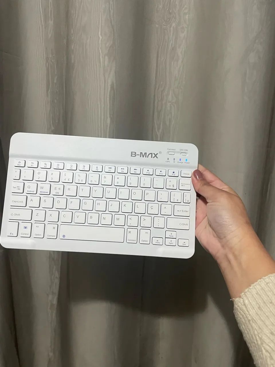 Tablet Lenovo Tab 4G 64GB + teclado + acessórios - Foto 3