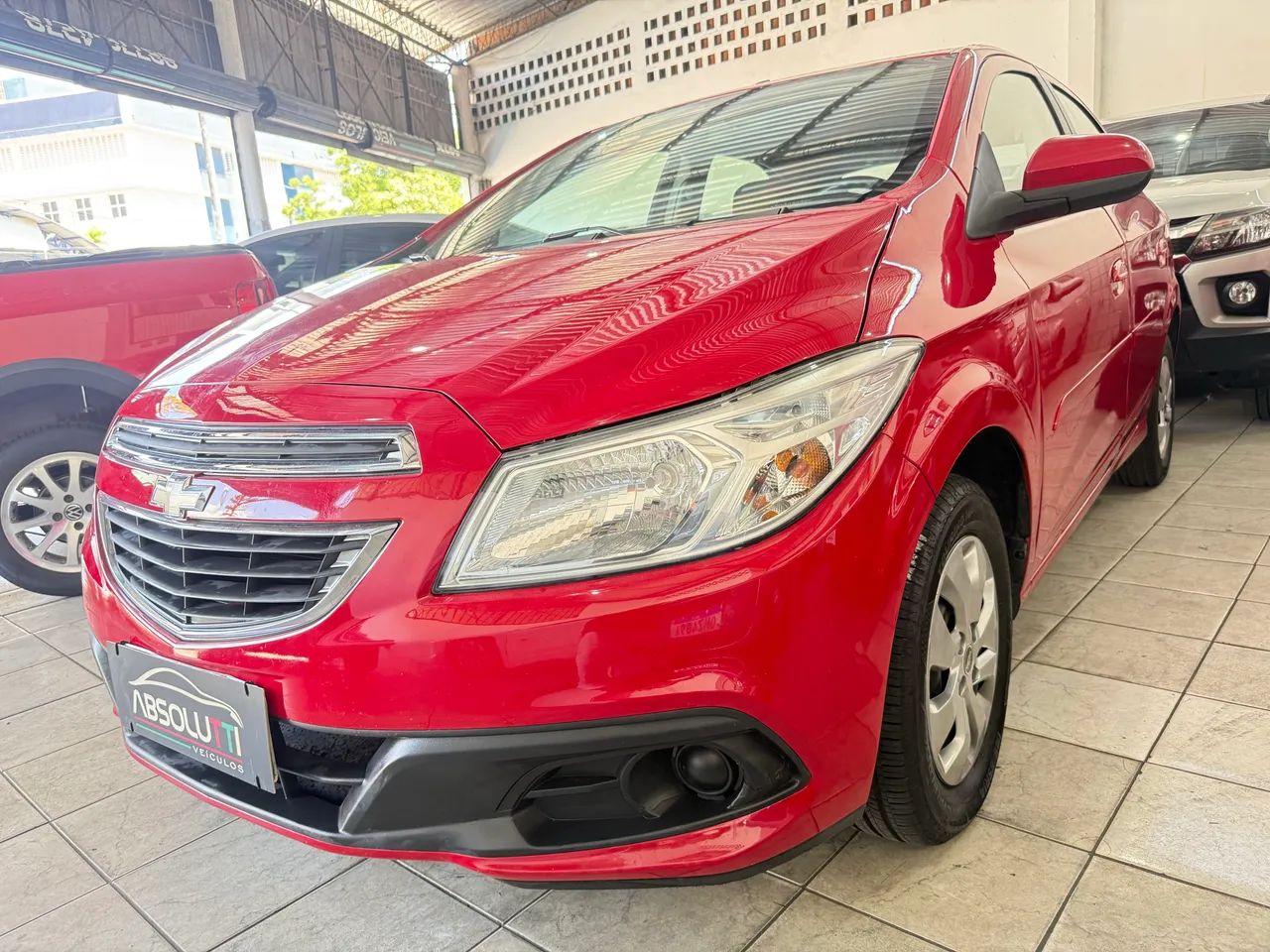 Chevrolet Onix ONIX HATCH LT 1.0 8V FLEXPOWER 5P MEC. 2014