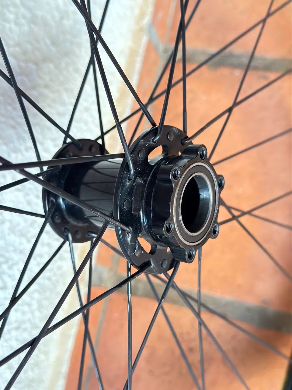 Roda Enve Carnono Cannondale Lefty - Foto 3