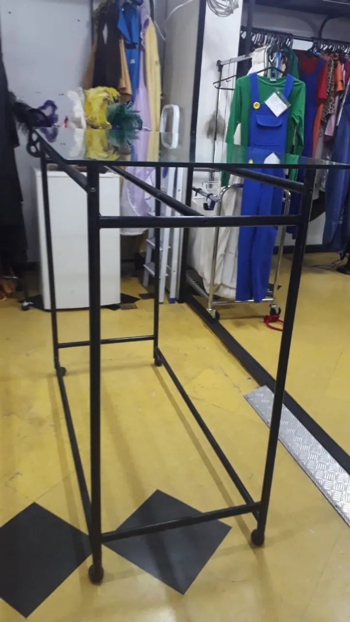 Arara com mesa de centro para loja ( vidro Blindex grosso. - Foto 4