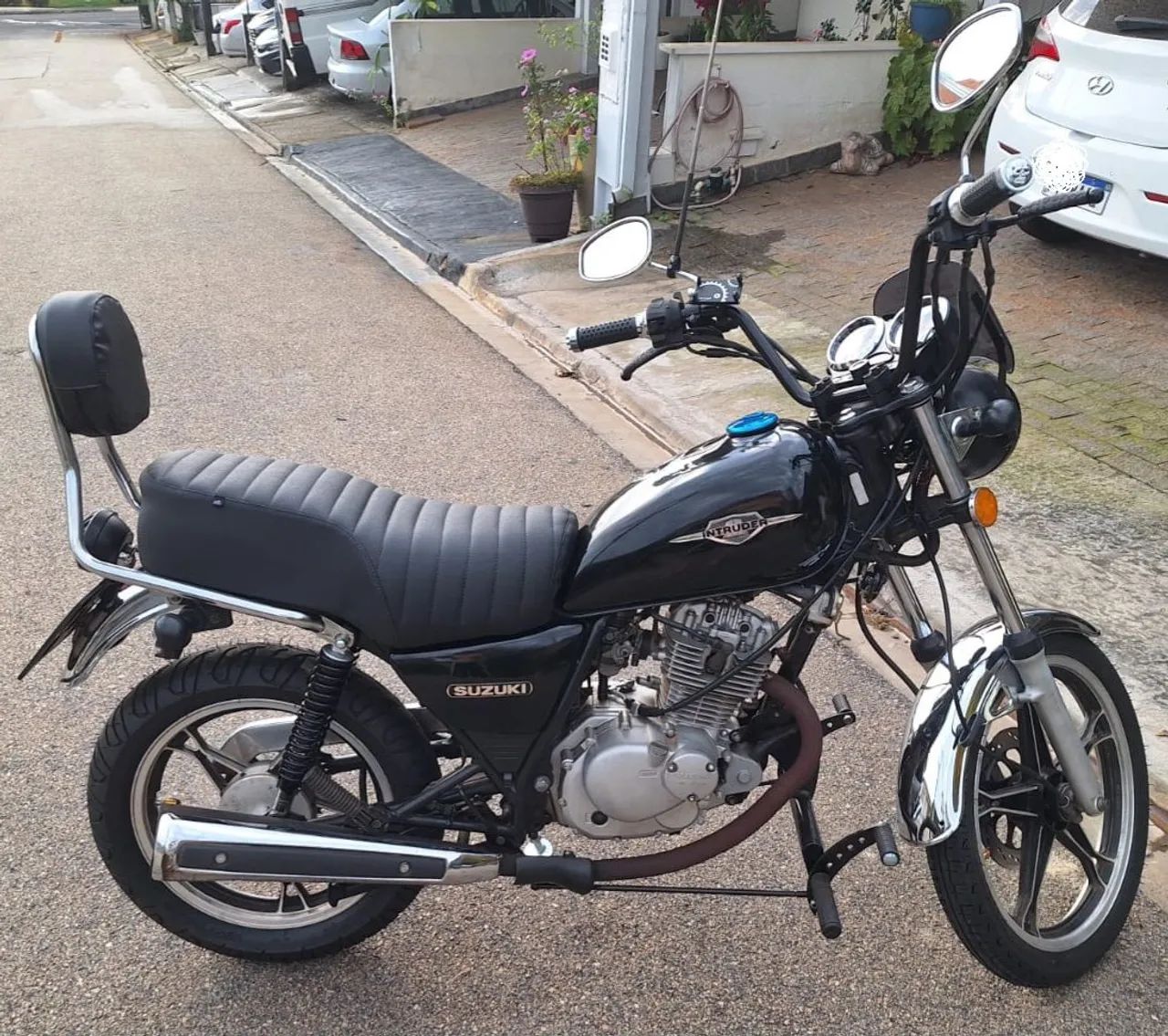 INTRUDER 125 CUSTOM  - Foto 5