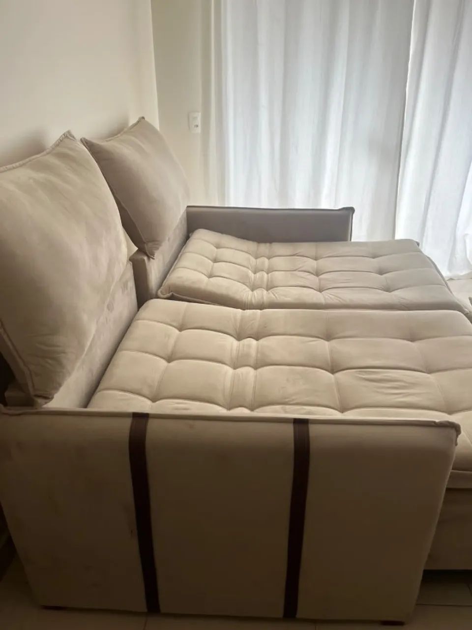 Sofá 2 lugares com chaise - Foto 4