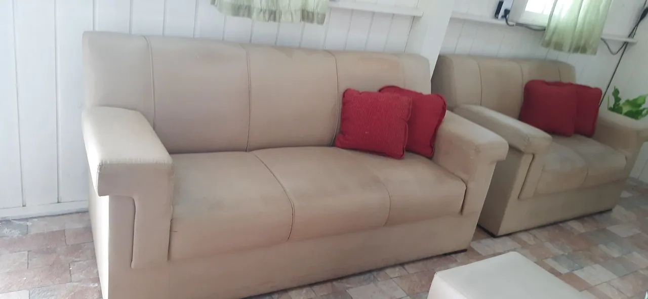 Sofa de 2 e 3 lugares-com puff - Foto 2
