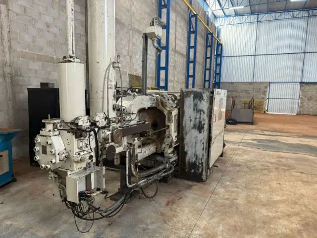 Injetora Alumínio Toshiba DC 350 J-S - 350 Toneladas - Funcionando - Foto 3