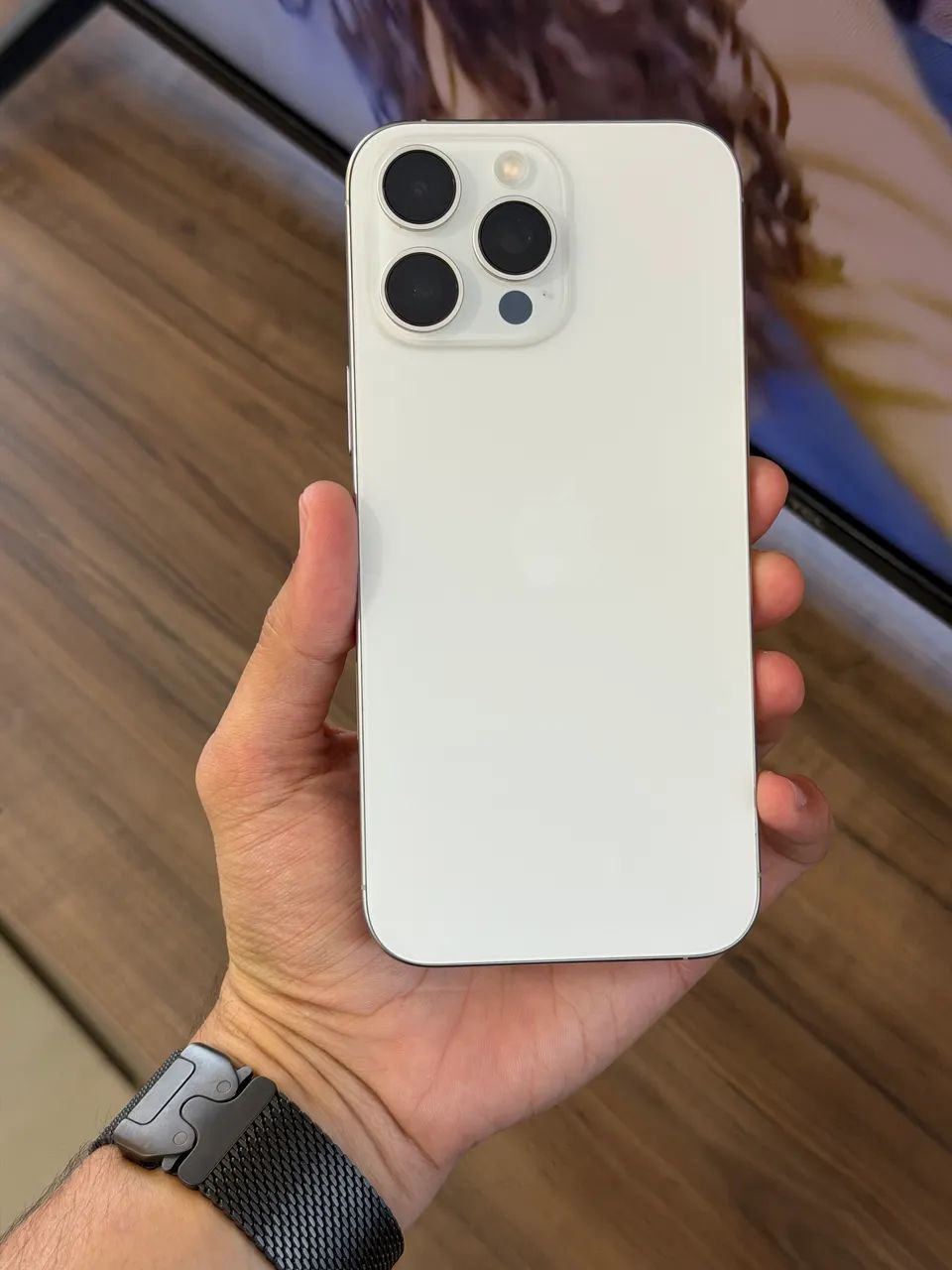 iPhone 16 Pro Max 256gb Titânio Branco Garantia - Foto 3