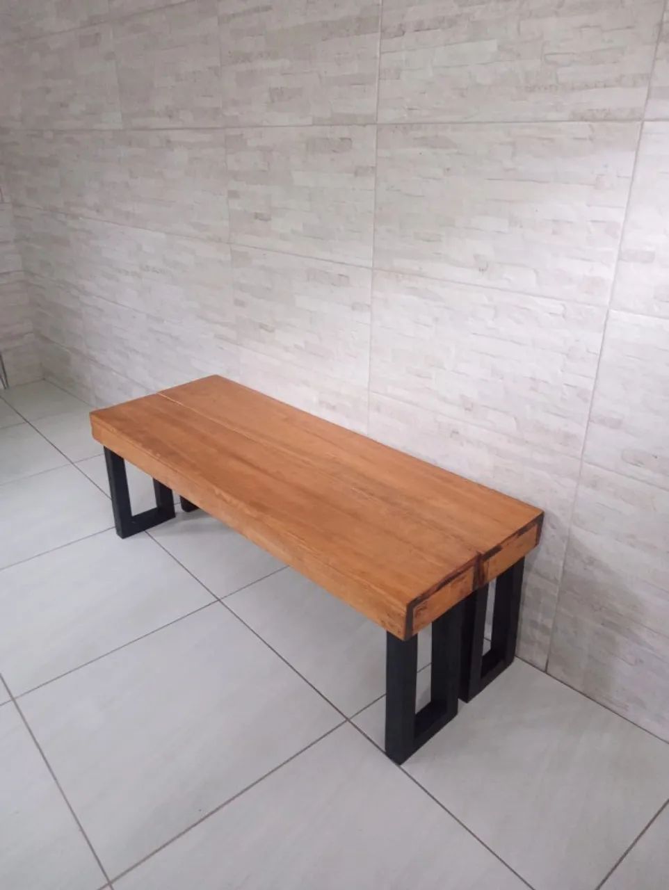 Conjunto de mesa em madeira maciça  - Foto 3