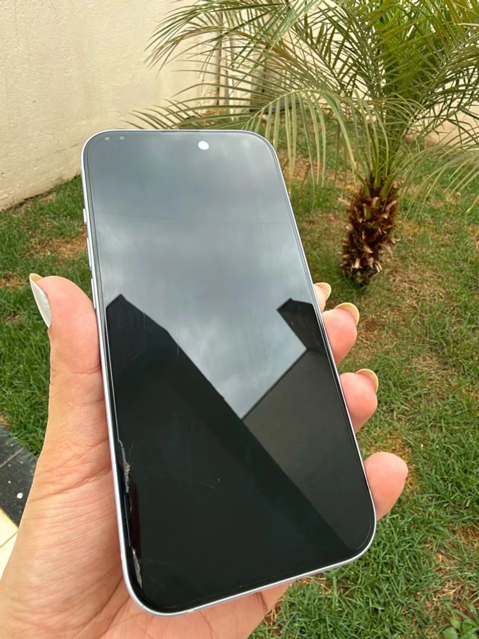 iPhone 15 Silver 128 GB  - Foto 2