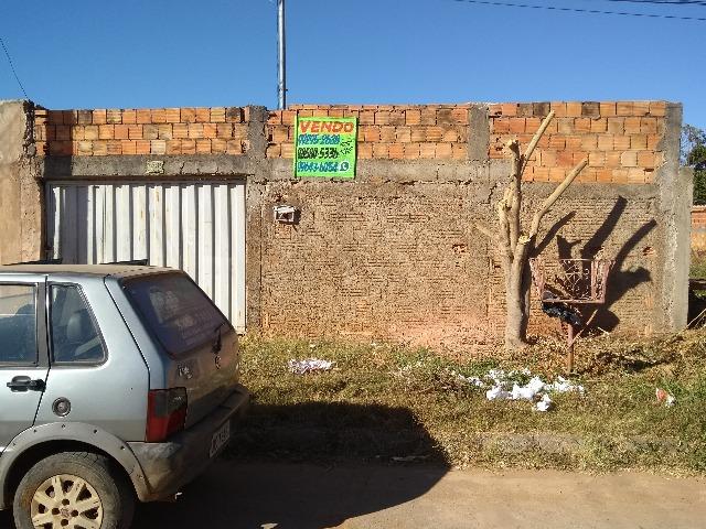 Vendo Casa no Arapoanga na Quadra 17 L, 85mil
