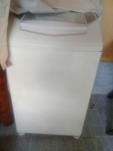 Vendo maquina de lavar 7kg - Foto 2