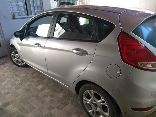 Ford New Fiesta - Foto 2