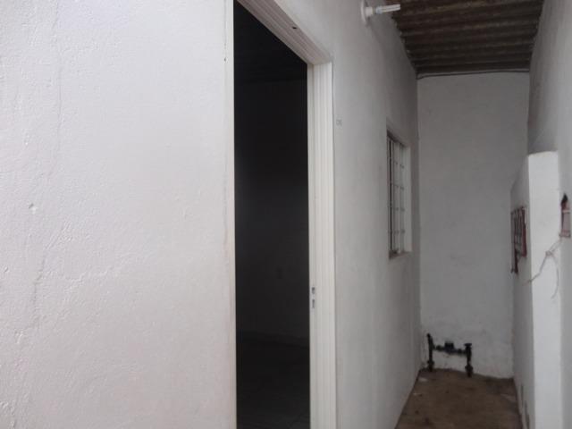 Aluga-se kit na quadra 405 conjunto 02 recanto das Emas *