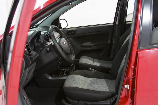 FORD FIESTA 1.6 8V FLEX 5P - Foto 8