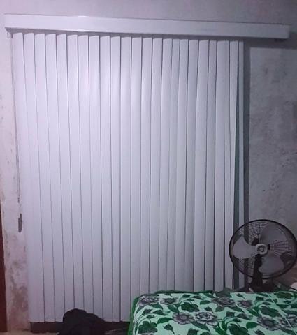 Vende-se duas persianas