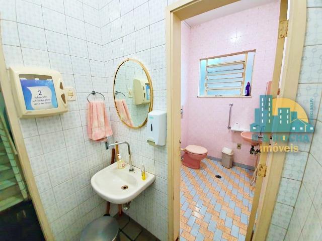 Casa com 4 quartos amplos e uma linda piscina - Duplex com 260m² - 3 vagas - Foto 15