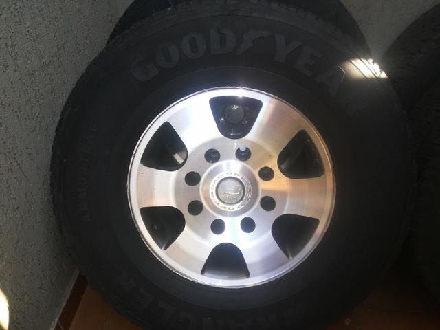 Rodas f250 com pneus goodyear - Foto 9
