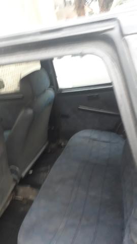 Vende-se este carro falar com seu Claudio - Foto 2