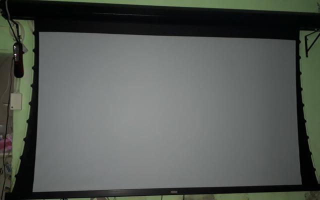 Tela de Projeção Elétrica Com Controle Sem Fio - Foto 3
