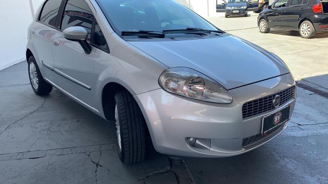 Fiat Punto ESSENCE 1.6 FLEX 4P - Foto 6