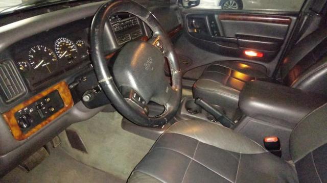 Jeep Grand Cherokee 98 *)